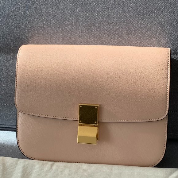 Authentic CELINE Goatskin Medium Classic Box Flap - Picture 2 of 10